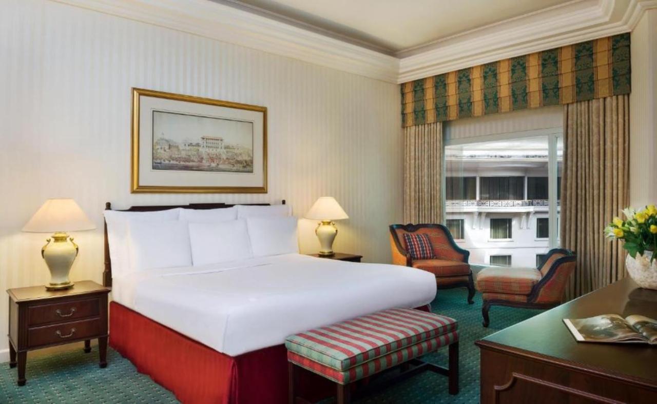The Bristol Hotel Дубай Экстерьер фото