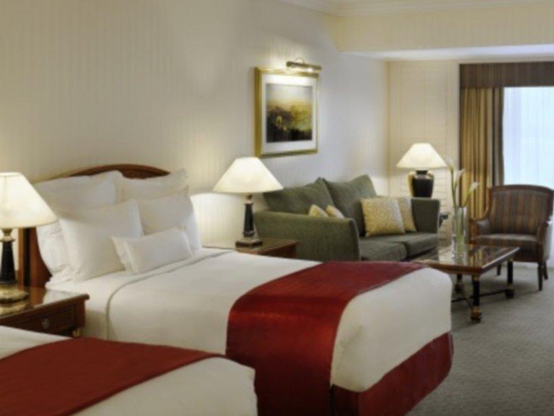 The Bristol Hotel Дубай Экстерьер фото